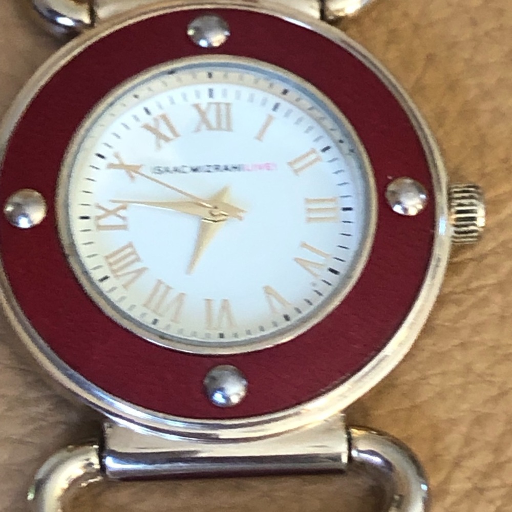 Woman’s Watch Good Working Condition View 2